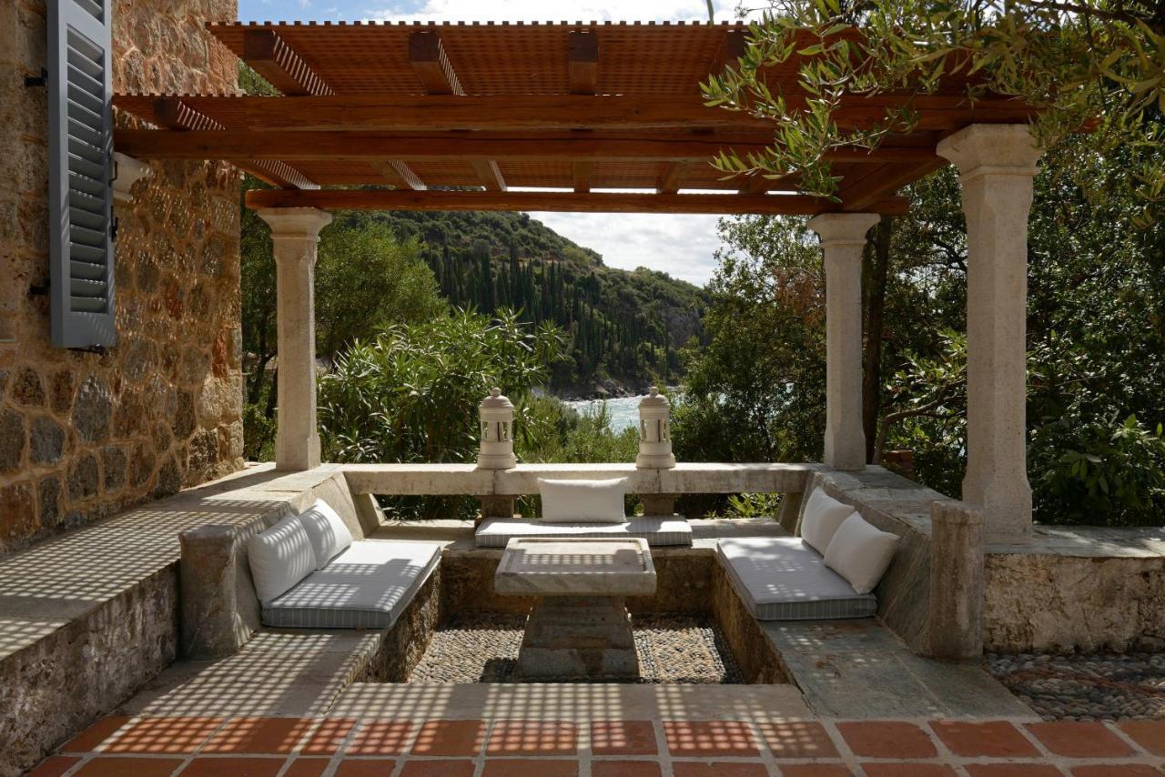 Patrick & Joan Leigh Fermor House Bed and Breakfast Kardhamili Buitenkant foto