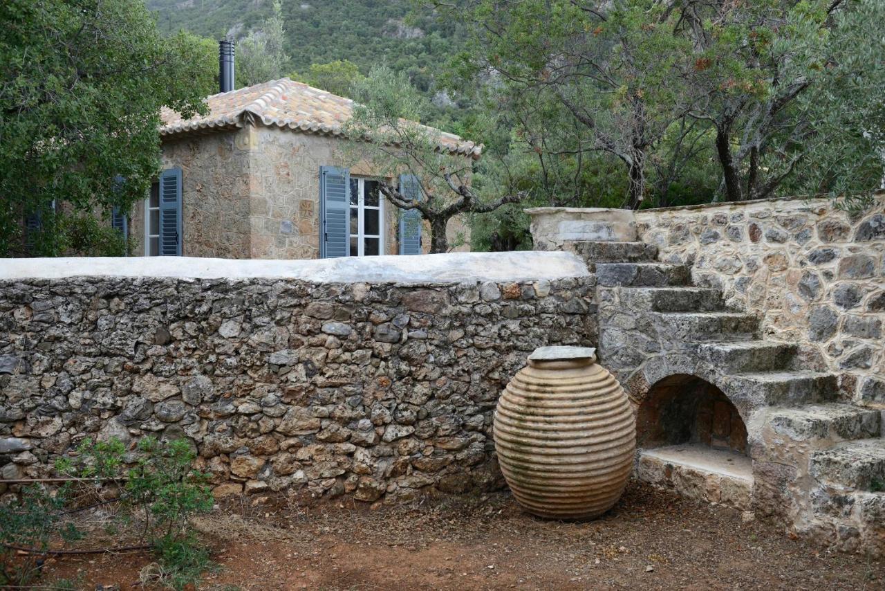 Patrick & Joan Leigh Fermor House Bed and Breakfast Kardhamili Buitenkant foto