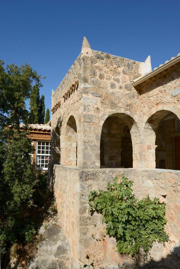 Patrick & Joan Leigh Fermor House Bed and Breakfast Kardhamili Buitenkant foto