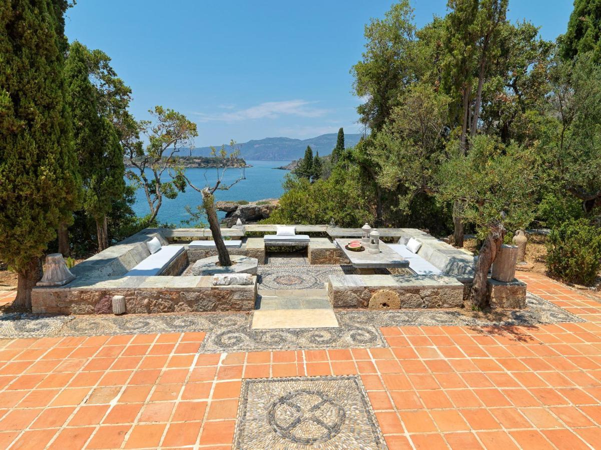 Patrick & Joan Leigh Fermor House Bed and Breakfast Kardhamili Buitenkant foto