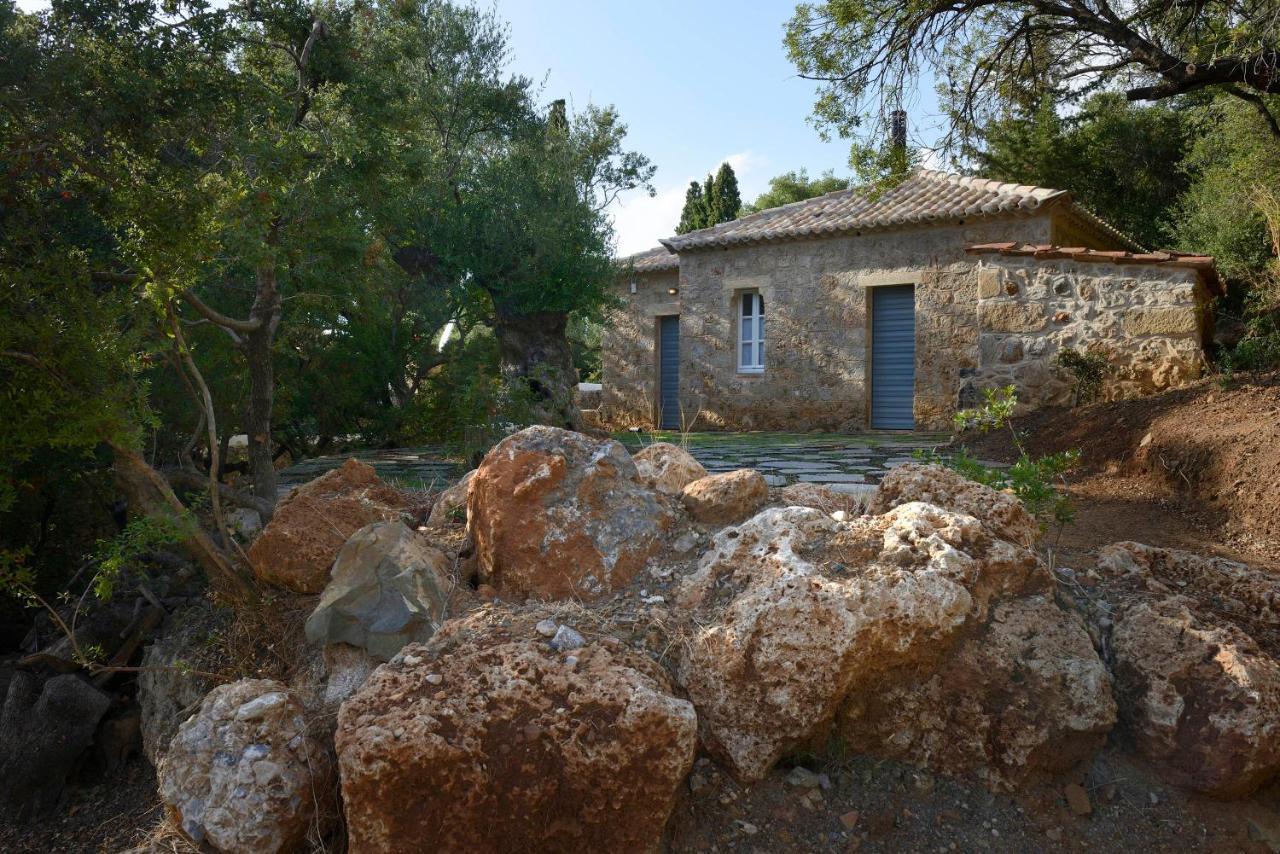 Patrick & Joan Leigh Fermor House Bed and Breakfast Kardhamili Buitenkant foto