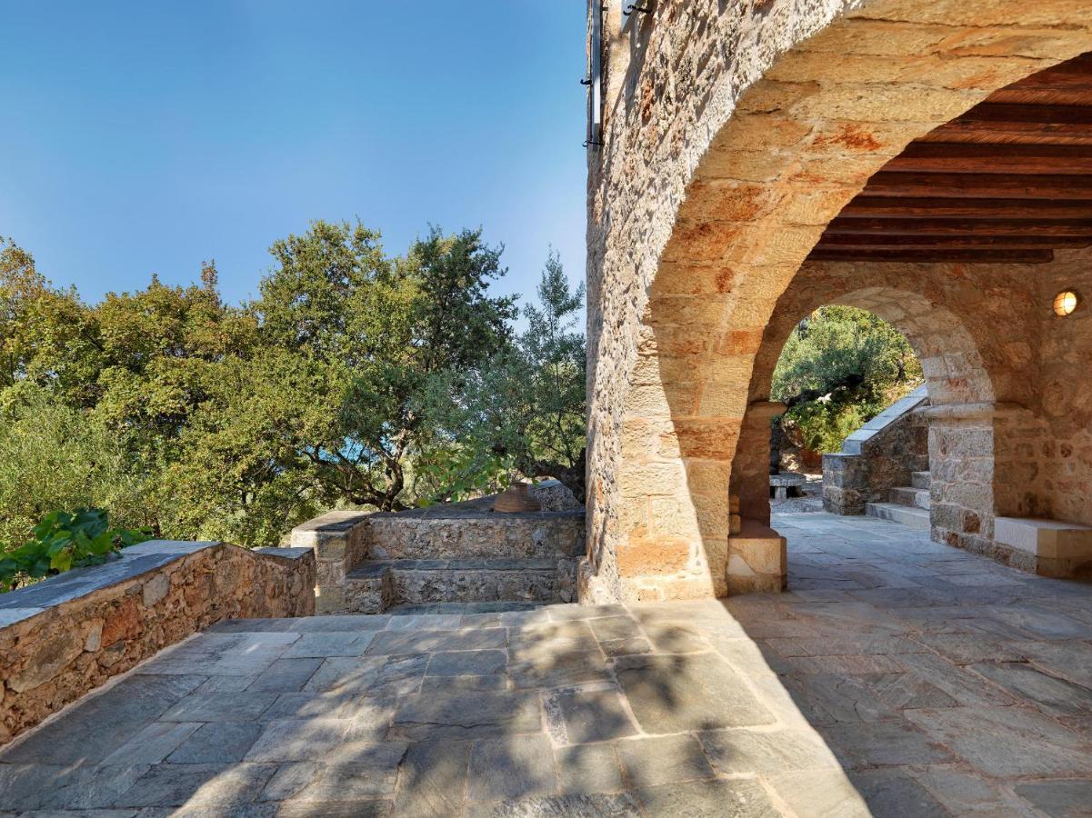 Patrick & Joan Leigh Fermor House Bed and Breakfast Kardhamili Buitenkant foto