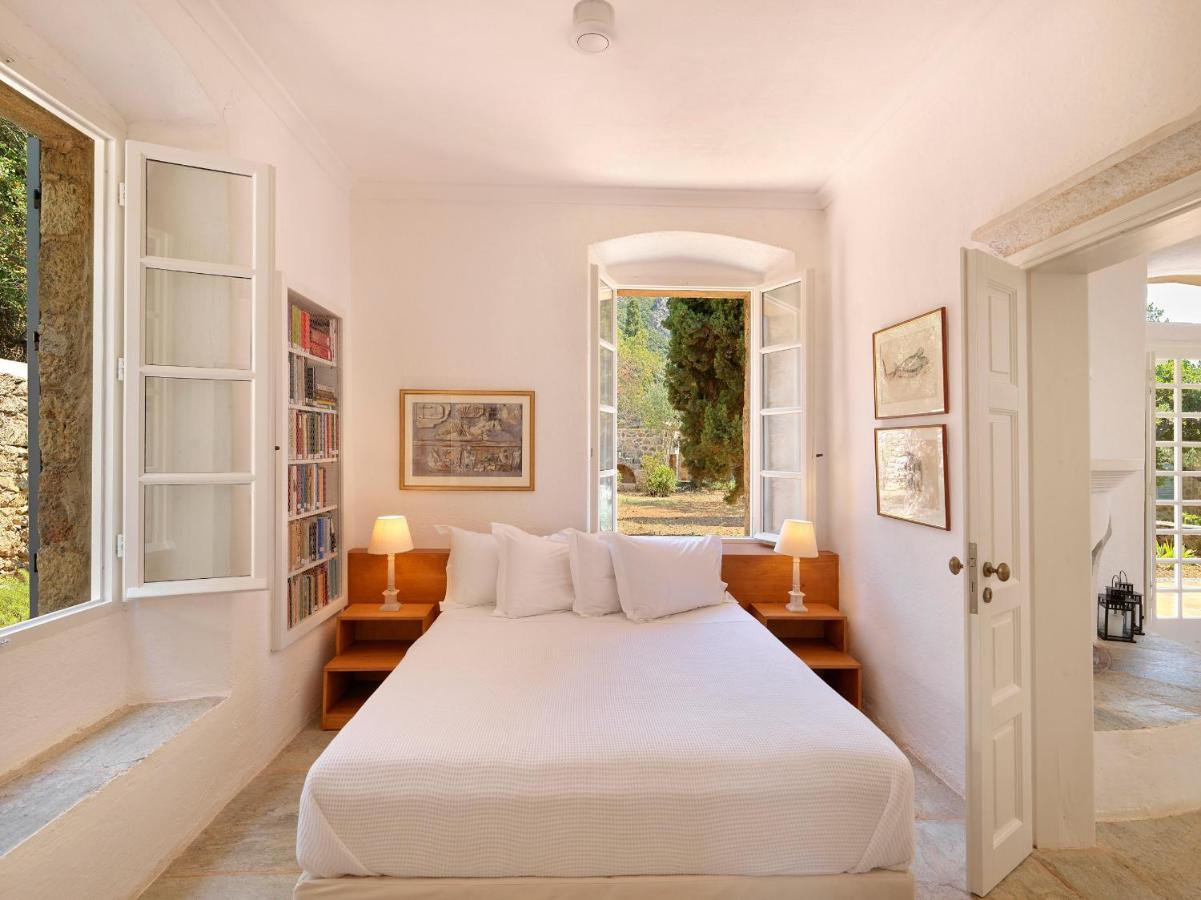 Patrick & Joan Leigh Fermor House Bed and Breakfast Kardhamili Buitenkant foto